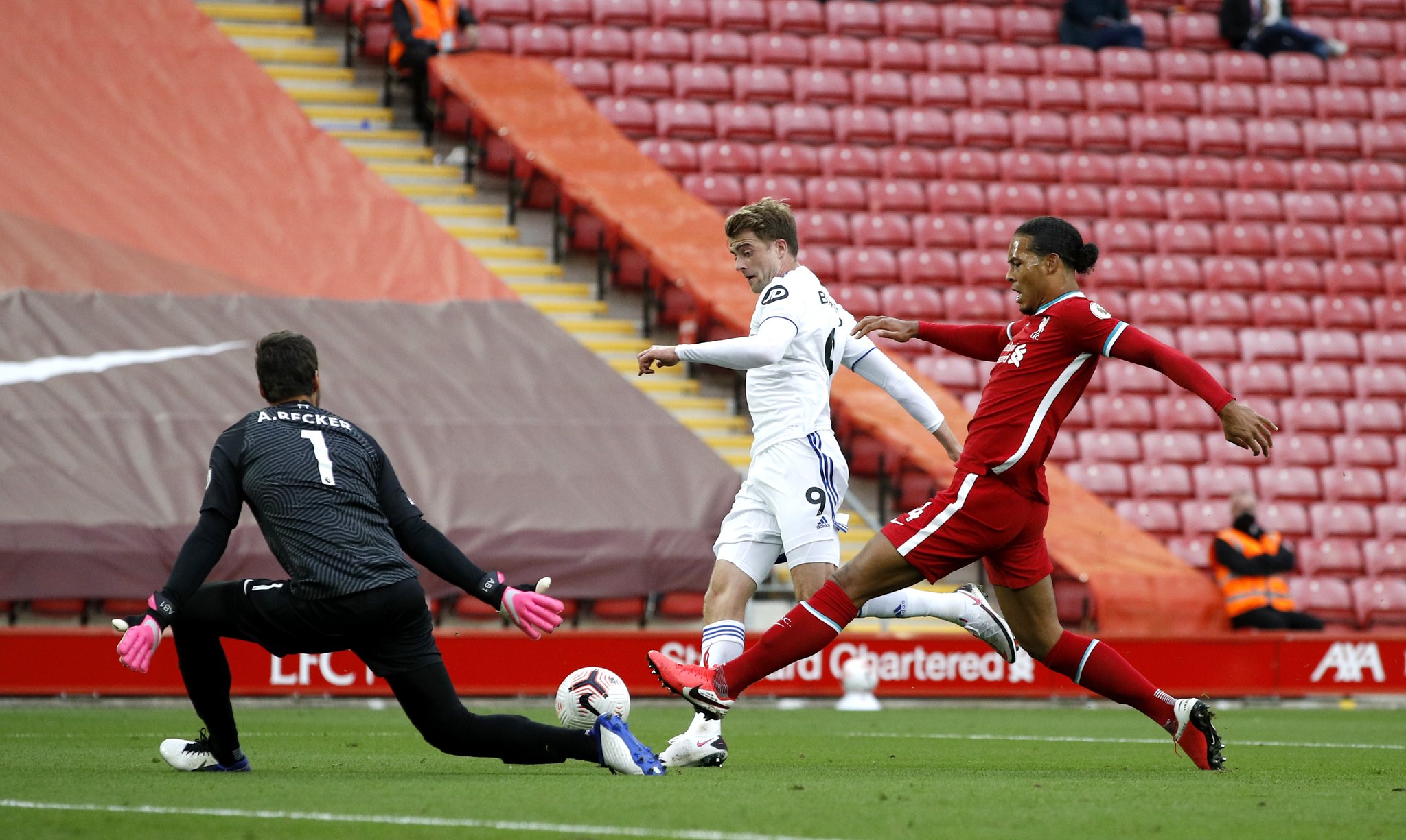 一片孤城万 一片孤城万